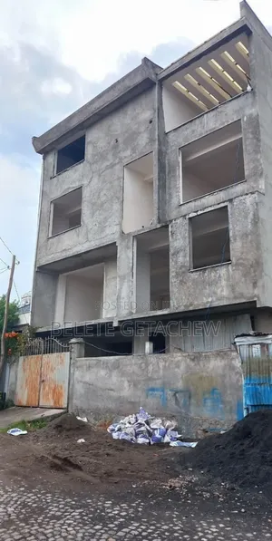 8bdrm House in Ayat Compound, G+3, Bole for sale