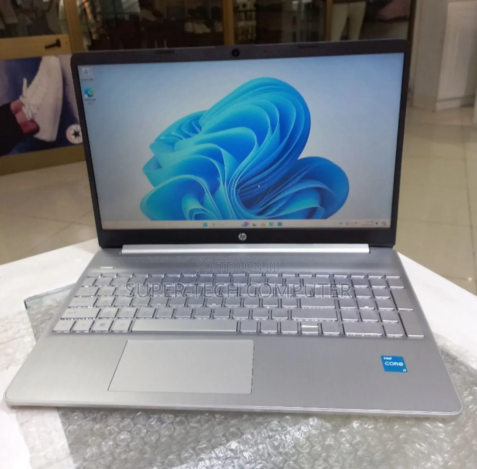 New Laptop HP Stream Notebook 8GB Intel Core I3 SSD 1T
