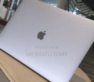 New Laptop Apple MacBook Pro 2017 16GB Intel Core I7 SSD 512GB