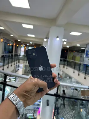 Photo - Apple iPhone 12 128 GB Black