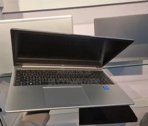 New Laptop HP 250 G10 16GB Intel Core I5 SSD 512GB