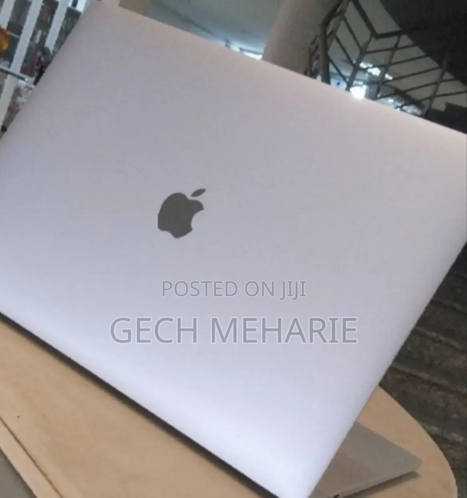 New Laptop Apple MacBook Pro 2017 16GB Intel Core I7 SSD 512GB