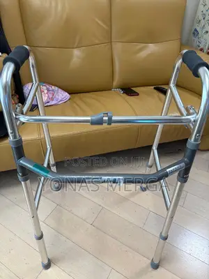 Photo - Aluminum, Adult Walker፵擒wheeled Walker:Designed for Safety
