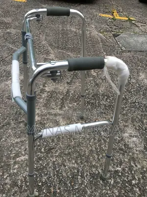 Aluminum, Adult Walker፵擒wheeled Walker:Designed for Safety