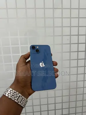 Photo - Apple iPhone 13 128 GB Blue