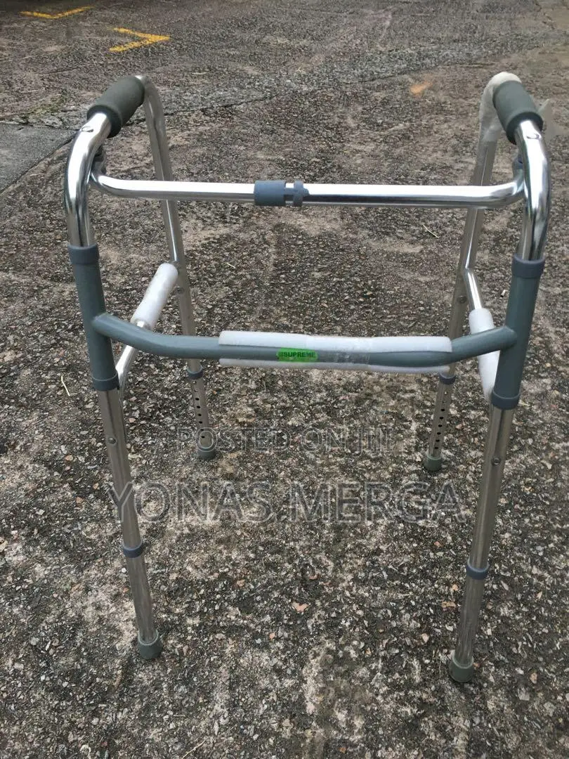 Alluminium Adult Walker Portable፵炫material: Alloy + Plastic