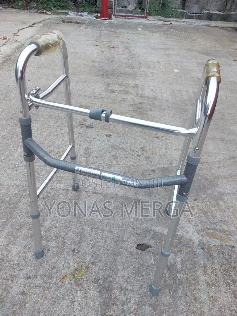 Non Wheel Walker፶戈 Item Type:Elder Walker鞥strong Grip Walker