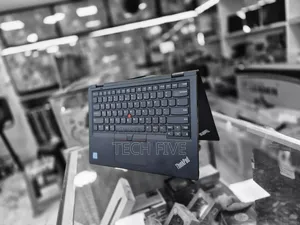 Photo - New Laptop Lenovo ThinkPad Yoga 16GB Intel Core I5 SSD 512GB