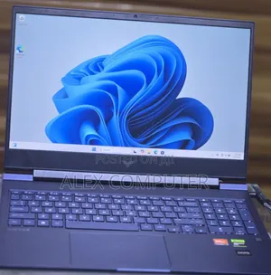 New Laptop HP Victus 15 16GB AMD Ryzen 7 SSD 1T
