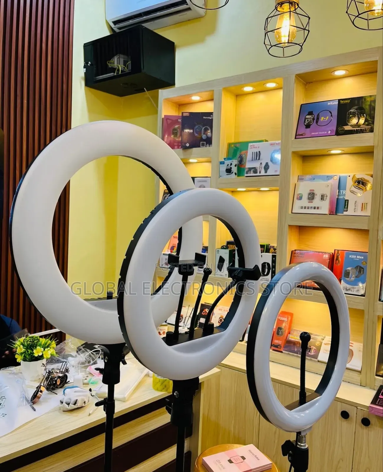 Original 26 Centi Meter Ring Lights With 2.1 Meter Tripod