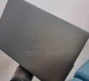 New Laptop Dell Precision 5550 16GB Intel Core I7 SSD 512GB