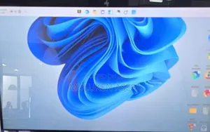 New Laptop HP EliteBook X GB Intel Core I7 SSD 512GB