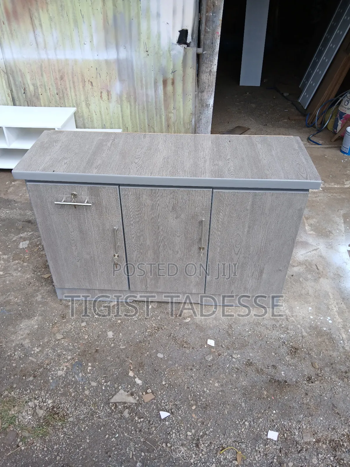 Kitchen ብፌ 120cm በፈለጉት ቀለም ማዘዝ ይችላሉ