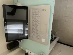 Photo - Laptop HP Envy 17 8GB Intel Core I7 SSD 1T