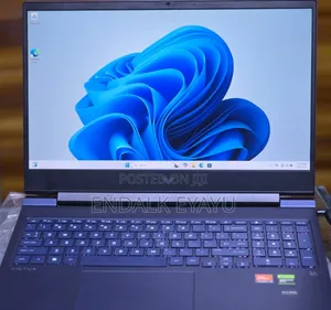 New Laptop HP 16GB AMD Ryzen 7 SSD 1T