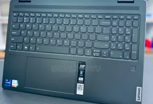 New Laptop Lenovo Yoga 7i 16GB Intel Pentium SSD 512GB