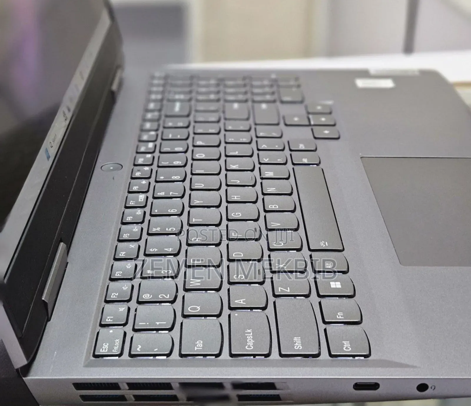 New Laptop Lenovo 16GB AMD Ryzen 7 SSD 512GB