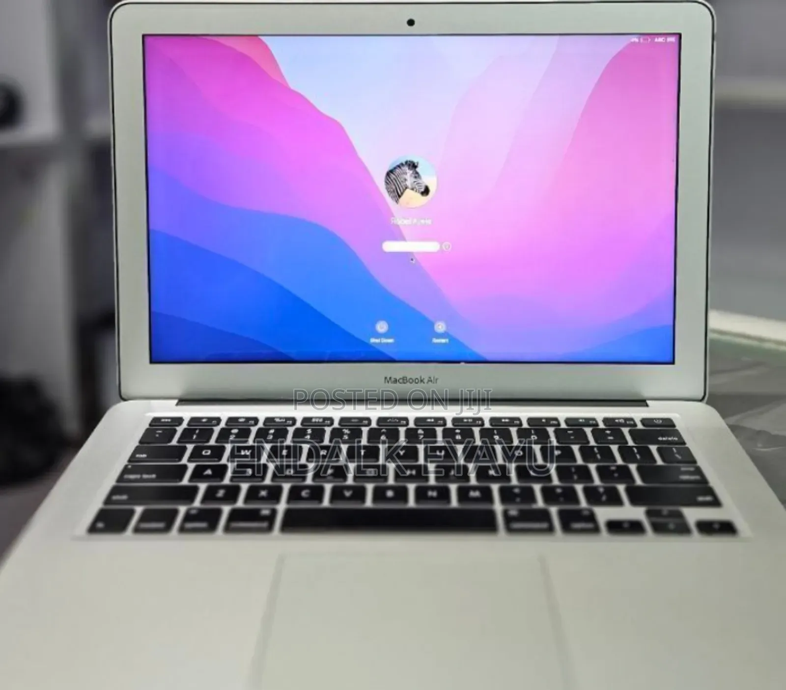 New Laptop Apple MacBook Air 2017 8GB Intel Core I5 SSD 128GB