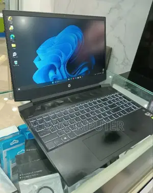 New HP Pavilion Gaming Laptop 15-Dk2xxx 16GB AMD Ryzen 5 SSD 512GB