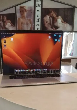 New Laptop Apple MacBook Pro 2017 16GB Intel Core I7 SSD 512GB