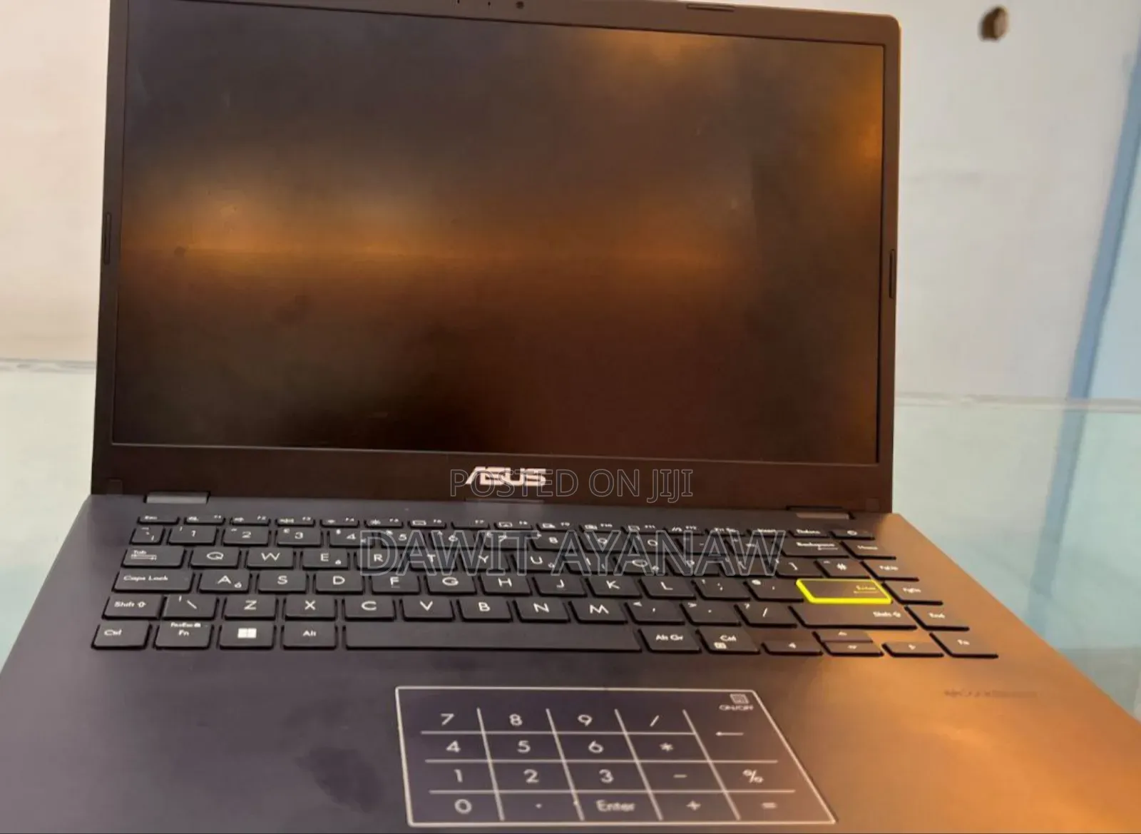 New Laptop Asus 4GB AMD SSD 60GB
