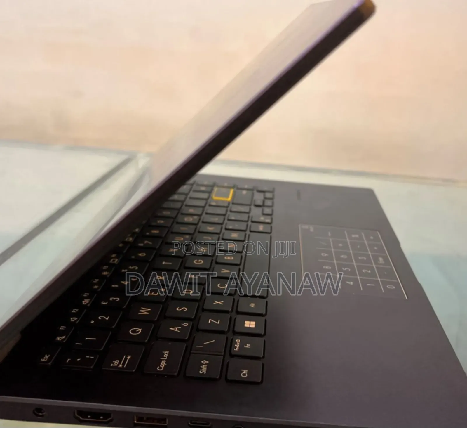 New Laptop Asus 4GB AMD SSD 60GB