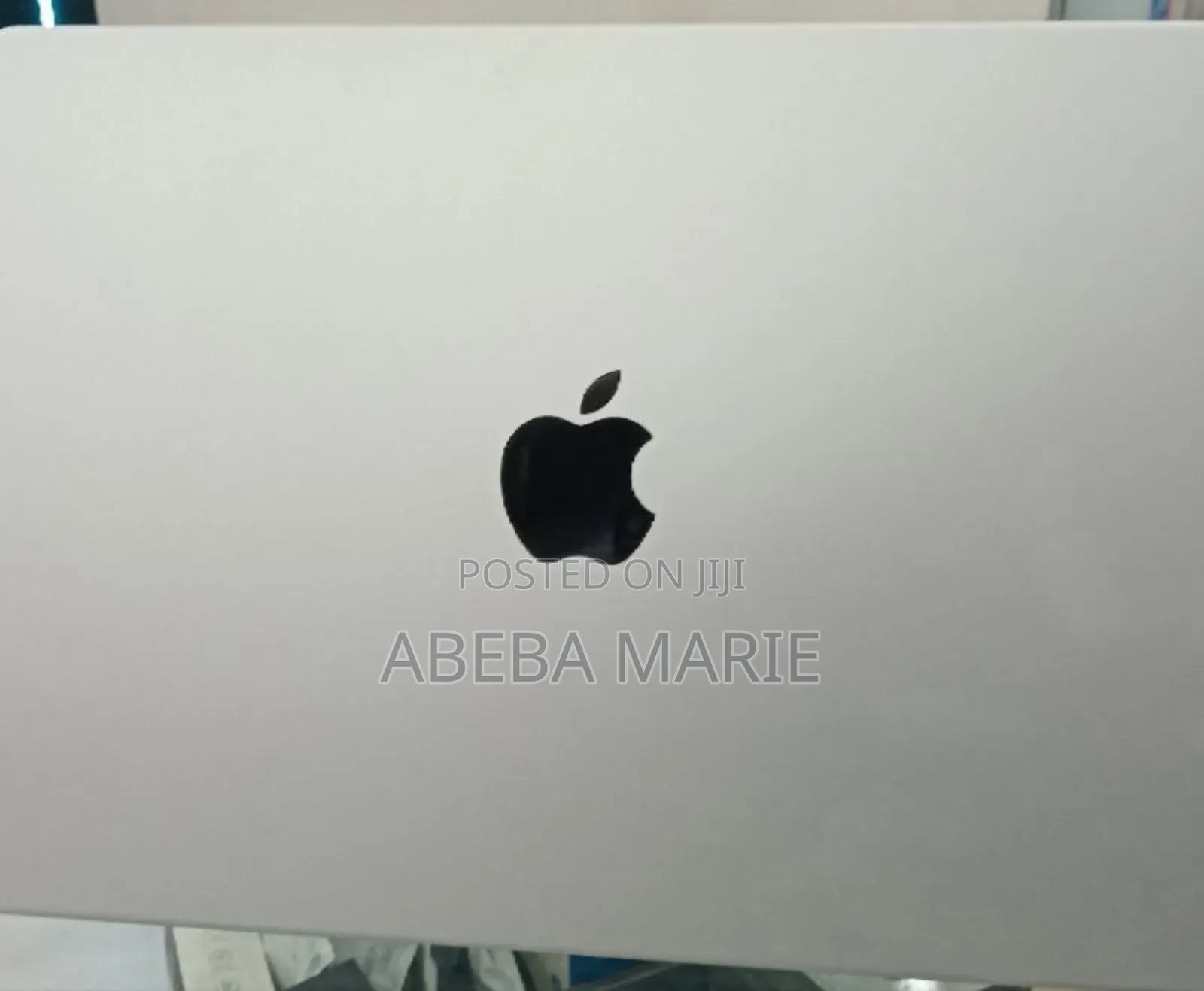 New Laptop Apple MacBook Pro 2023 M3 14-Inch 8GB Apple M3 Pro SSD 512GB