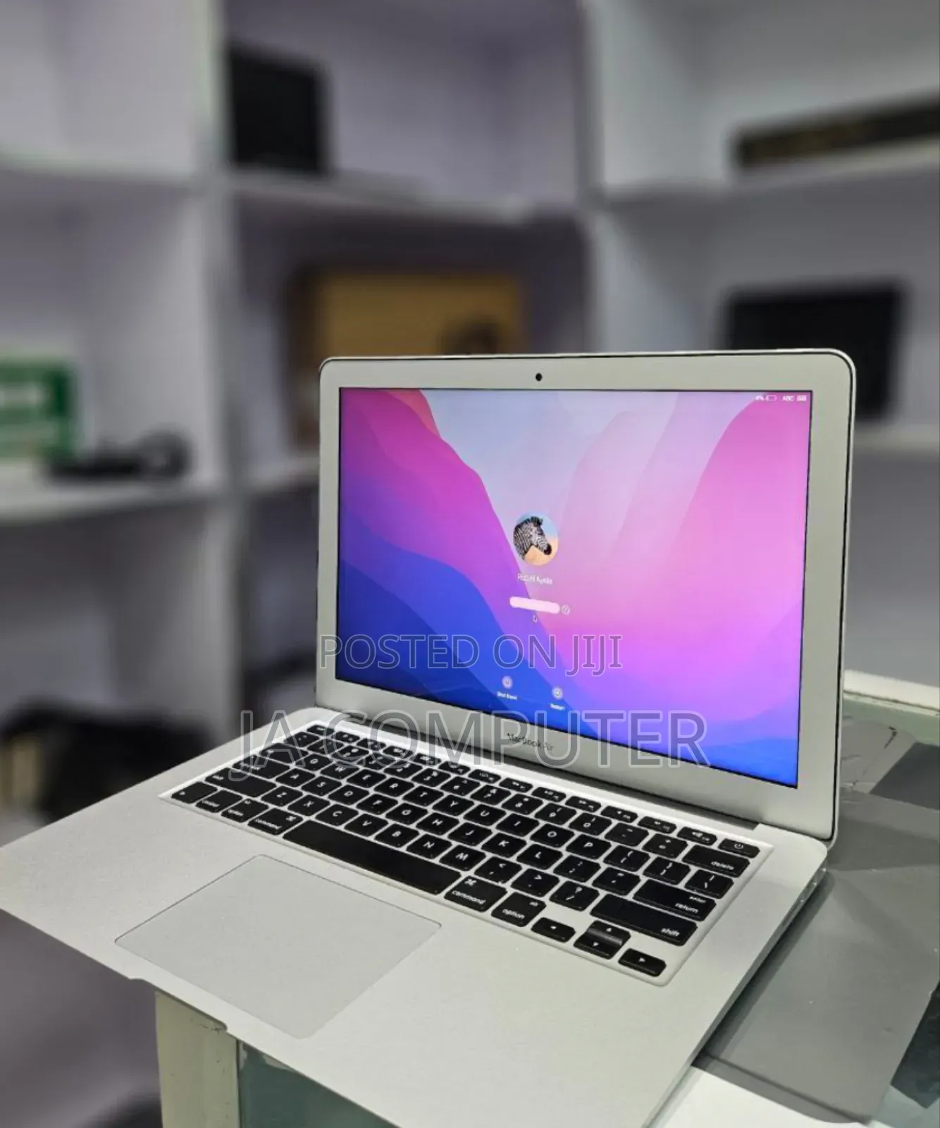 New Laptop Apple MacBook Air 2017 8GB Intel Core I5 SSD 128GB