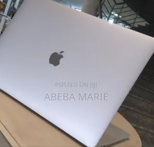 New Laptop Apple MacBook Pro 2017 16GB Intel Core I7 SSD 512GB