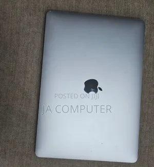 New Laptop Apple MacBook Pro 2017 16GB Intel Core I5 SSD 256GB