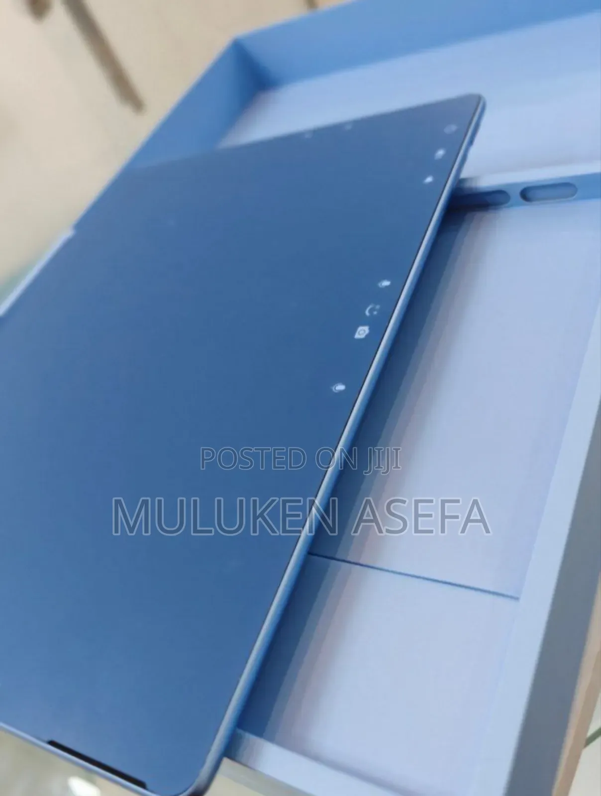 New Microsoft Surface Pro 11th Edition, a Copilot+ PC 16GB SSD 512GB