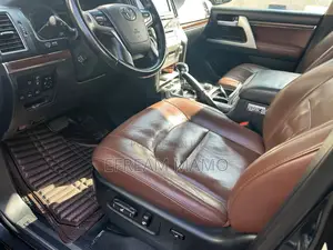 Toyota Land Cruiser 2021 Black