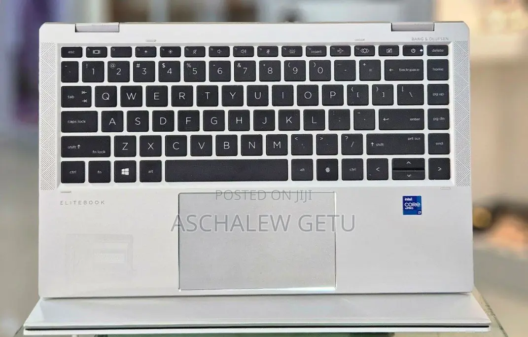 New Laptop HP EliteBook 1040 G8 16GB Intel Core I7 SSD 512GB