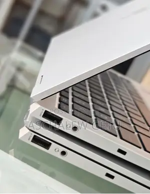 New Laptop HP EliteBook 1040 G8 16GB Intel Core I7 SSD 512GB