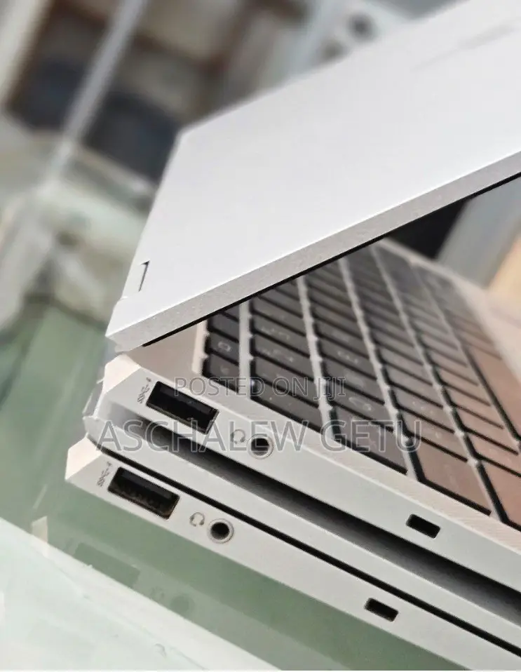 New Laptop HP EliteBook 1040 G8 16GB Intel Core I7 SSD 512GB