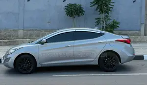 Hyundai Avante 2014 Silver