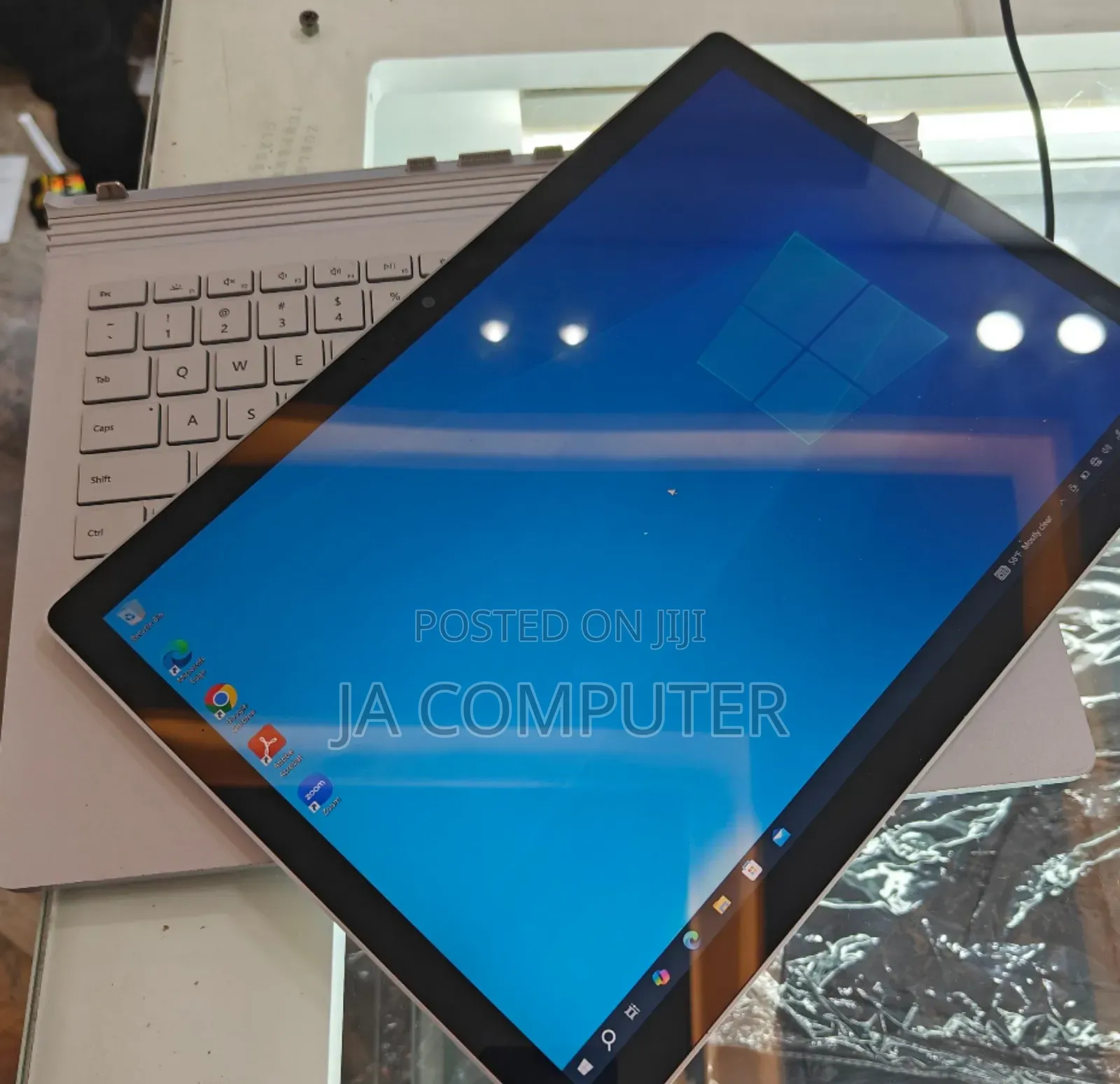 New Laptop Microsoft Surface 16GB Intel Core I7 SSD 256GB