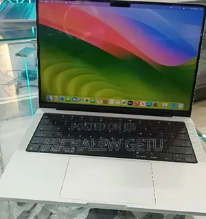 Photo - New Laptop Apple MacBook Pro 8GB Apple M3 SSD 512GB
