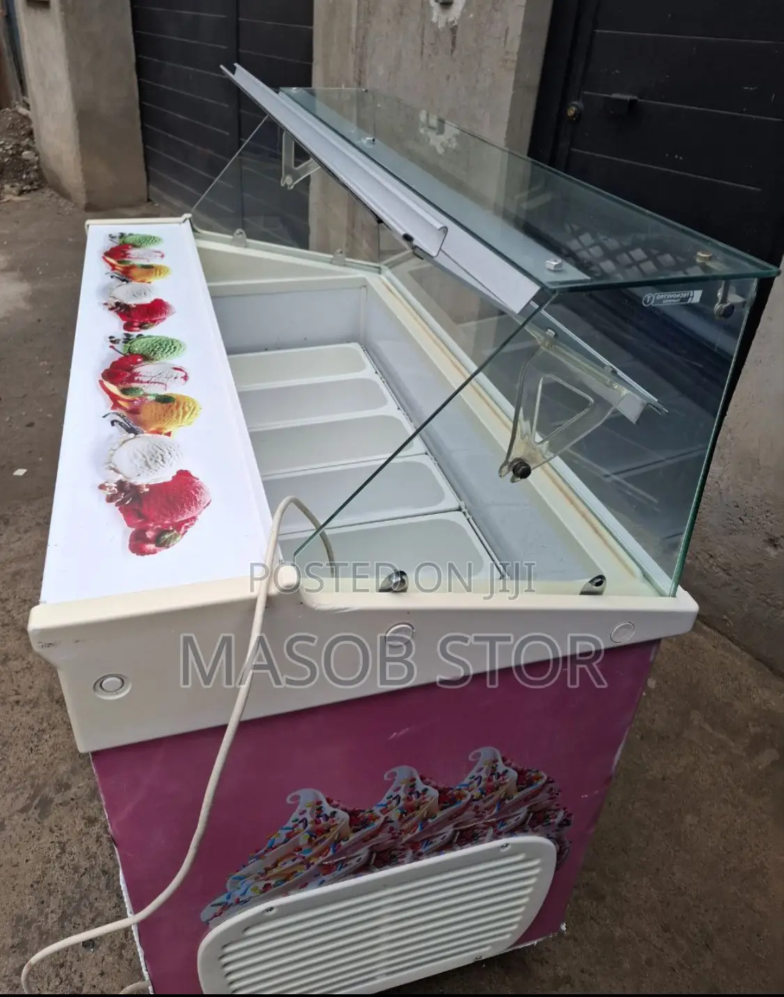 Ice Cream Display Fridge / አይስ ክሬም ዲስፕለይ ማቀዝቀዣ