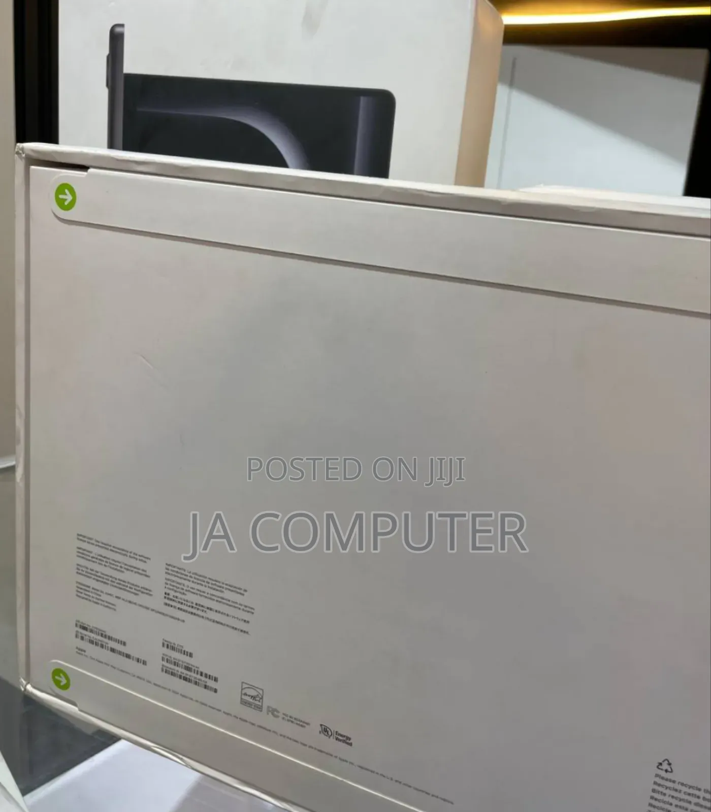 New Apple MacBook Pro 2024 M4 14-Inch 16GB Apple M4 Pro SSD 512GB