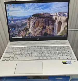 New Laptop HP Pavilion 15-Cs3063cl 16GB Intel Core I7 SSD 512GB