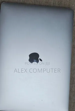 New Laptop Apple MacBook Pro 2017 16GB Intel Core I5 SSD 256GB