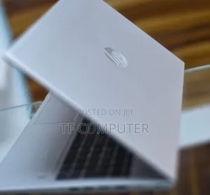 New Laptop HP 8GB AMD Ryzen 5 SSD 512GB