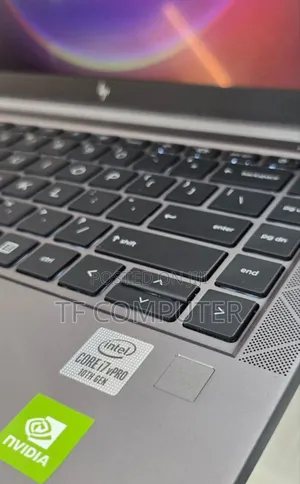 New Laptop HP ZBook Firefly 14 G7 32GB Intel Core I7 SSD 1T