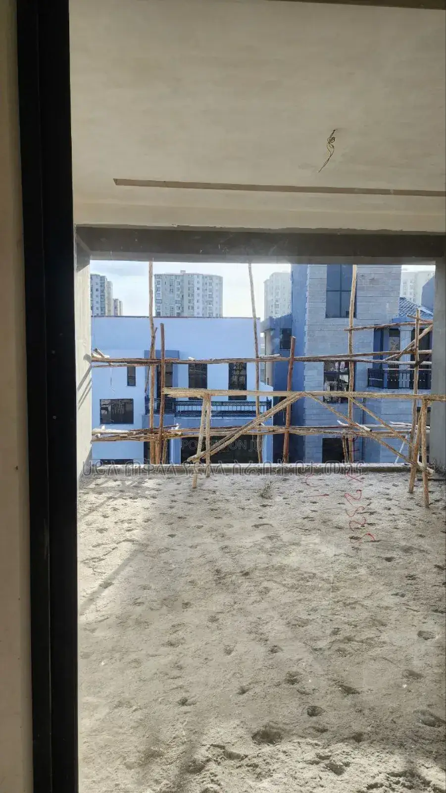 8bdrm House in አያት አካባቢ, Yeka for sale