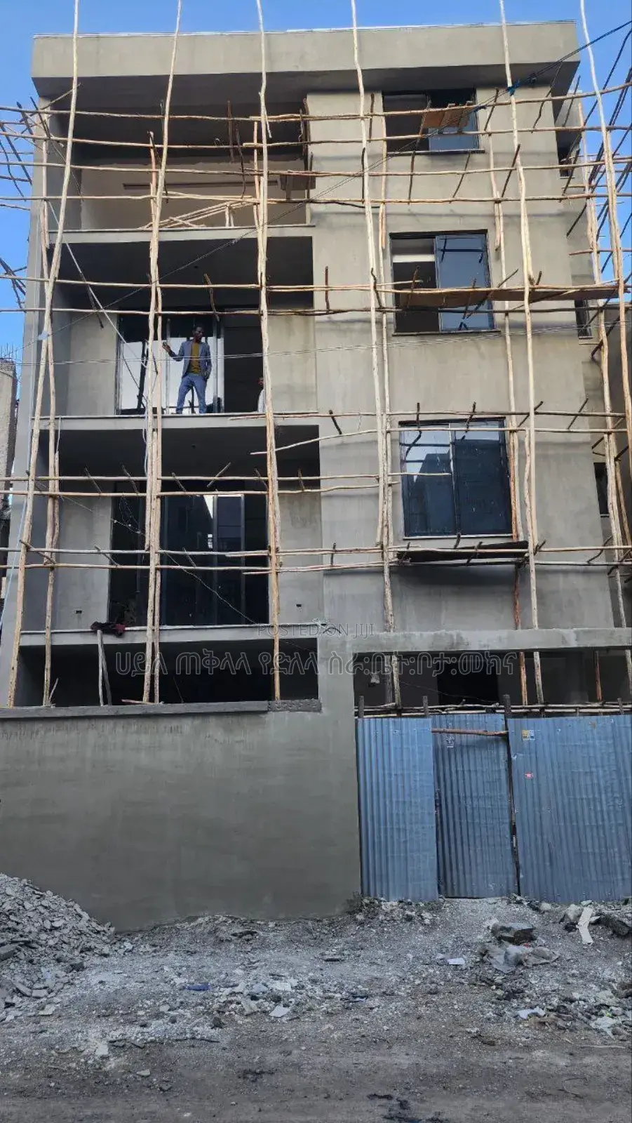 8bdrm House in አያት አካባቢ, Yeka for sale