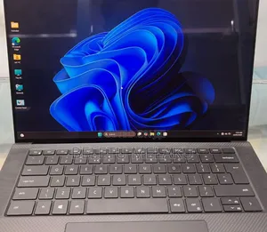 New Laptop Dell Precision 5550 16GB Intel Core I7 SSD 512GB