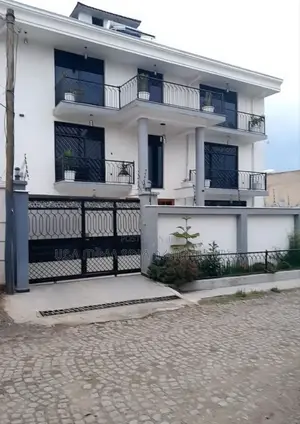Photo - Furnished 10bdrm House in አያት አካባቢ ኮምፋውንድ ውስጥ, Yeka for sale