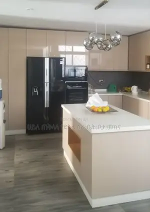 Furnished 10bdrm House in አያት አካባቢ ኮምፋውንድ ውስጥ, Yeka for sale