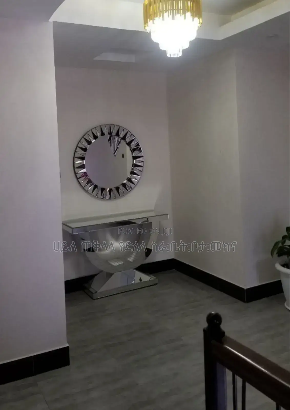 Furnished 10bdrm House in አያት አካባቢ ኮምፋውንድ ውስጥ, Yeka for sale